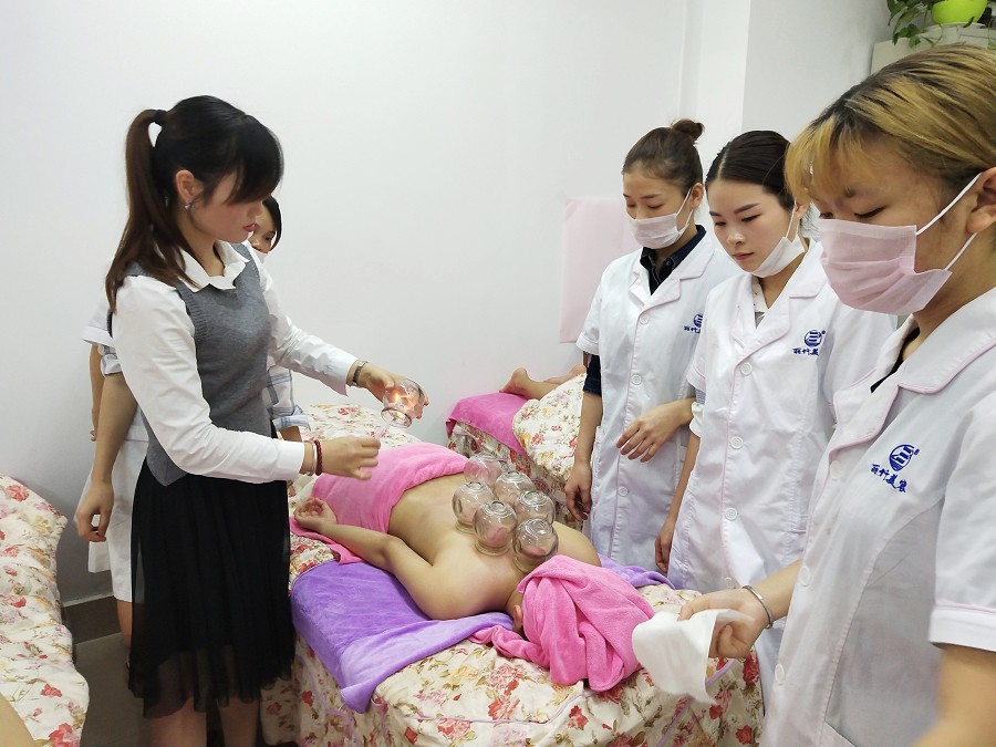 南寧美容師拔罐教學培訓，你了解拔罐嗎